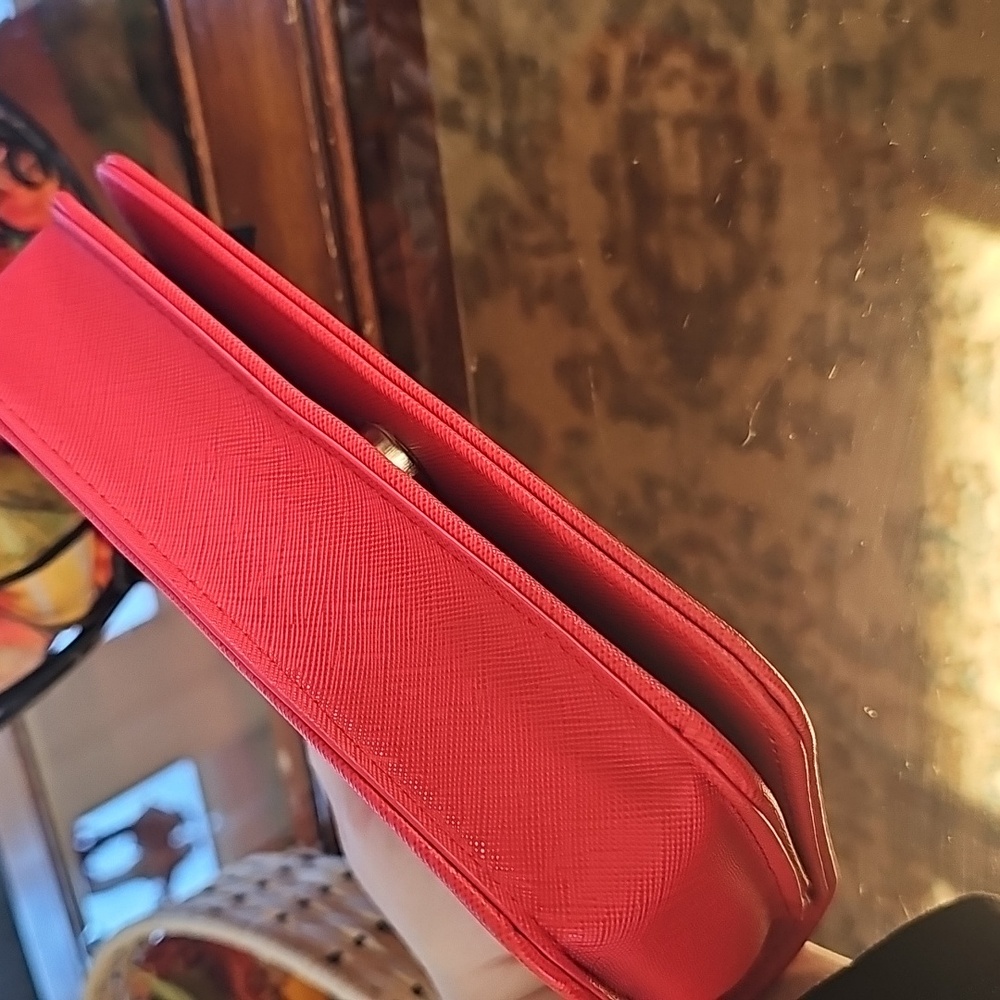 Bebe Vibrant Red Crossbody Bag - Picture 5 of 7